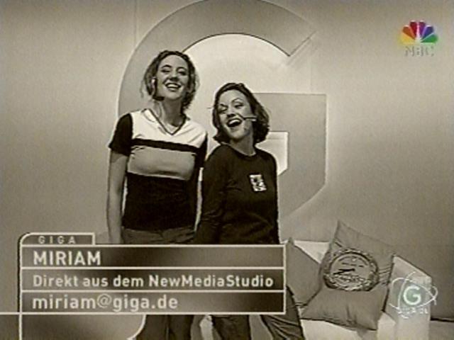 giga981130_2004_06.jpg