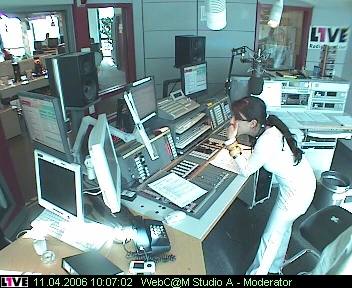 mp_1live_060411_021.jpg