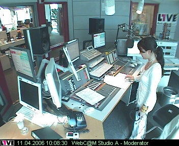 mp_1live_060411_023.jpg