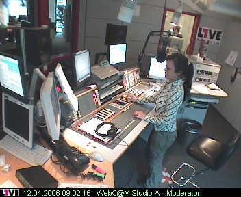mp_1live_060412_08.jpg