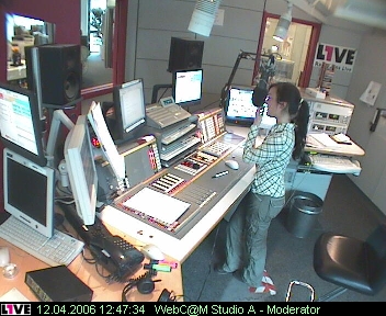 mp_1live_060412_82.jpg