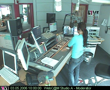 mp_1live_060503_05.jpg