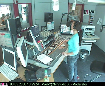 mp_1live_060503_07.jpg