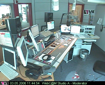 mp_1live_060503_12.jpg
