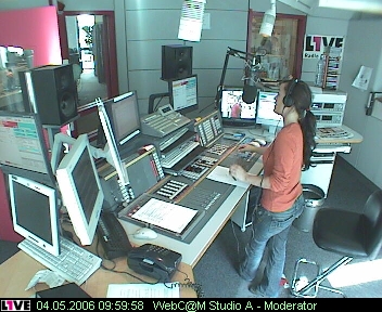 mp_1live_060504_05.jpg
