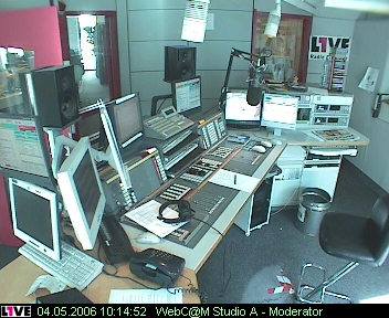 mp_1live_060504_06.jpg