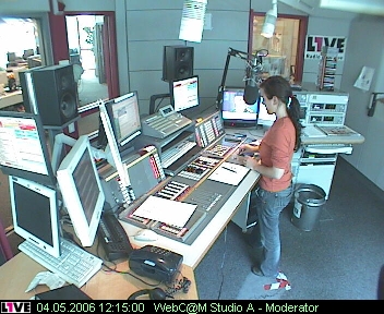 mp_1live_060504_14.jpg