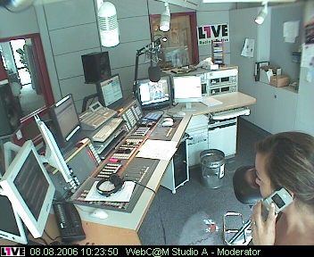 mp_1live_060808_37.jpg