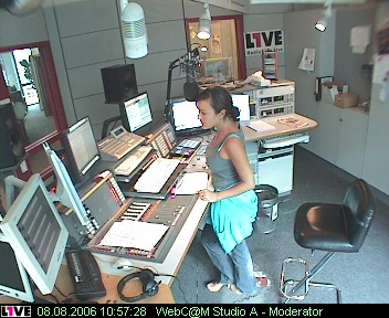 mp_1live_060808_63.jpg