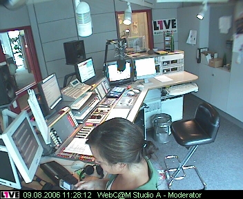 mp_1live_060809_111.jpg