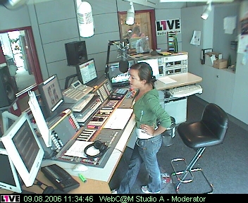 mp_1live_060809_114.jpg