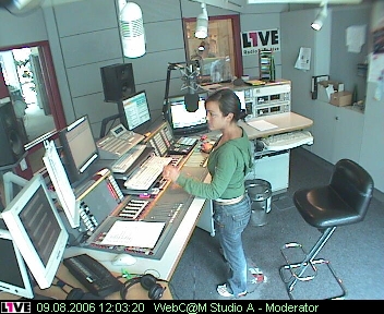 mp_1live_060809_163.jpg