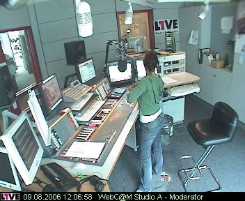 mp_1live_060809_165.jpg