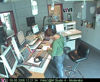 mp_1live_060809_176.jpg