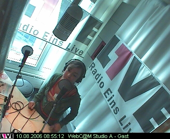 mp_1live_060810_02.jpg