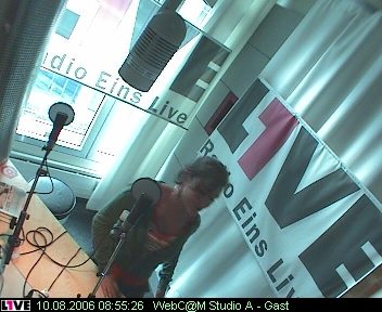 mp_1live_060810_03.jpg