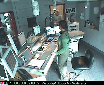 mp_1live_060810_09.jpg