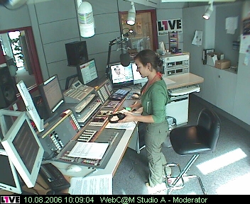 mp_1live_060810_16.jpg