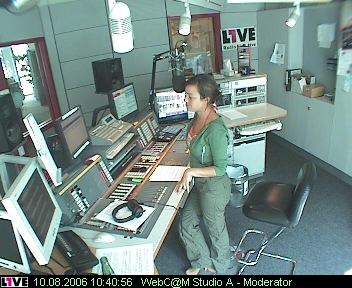 mp_1live_060810_18.jpg