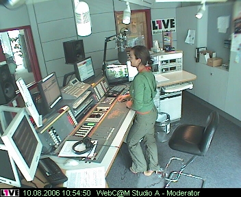 mp_1live_060810_23.jpg