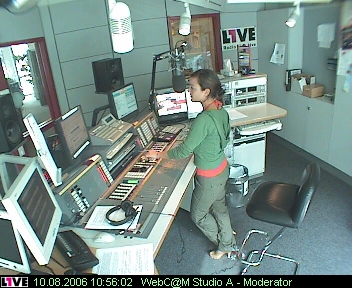 mp_1live_060810_24.jpg