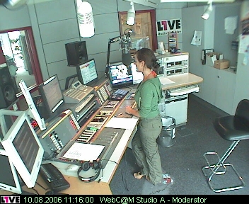 mp_1live_060810_35.jpg