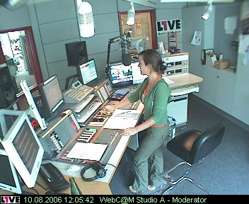mp_1live_060810_44.jpg