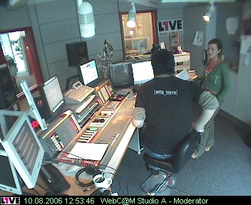 mp_1live_060810_63.jpg