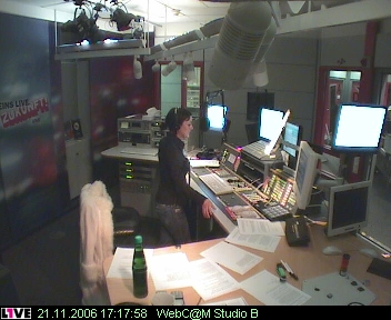 mp_1live_061121_11.jpg