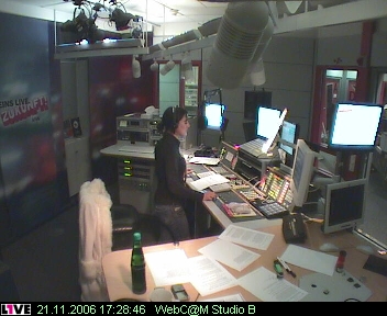 mp_1live_061121_17.jpg