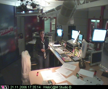 mp_1live_061121_19.jpg