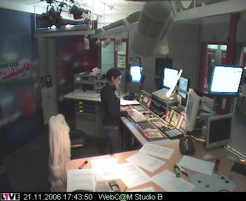 mp_1live_061121_25.jpg