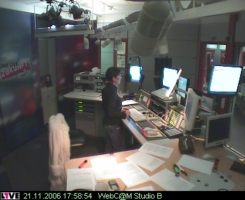 mp_1live_061121_30.jpg