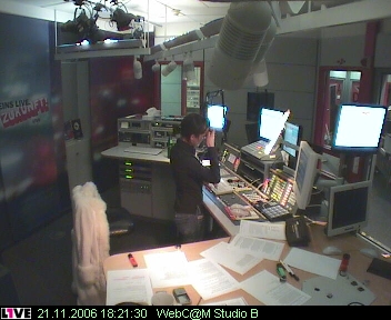 mp_1live_061121_41.jpg
