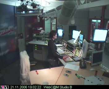 mp_1live_061121_63.jpg