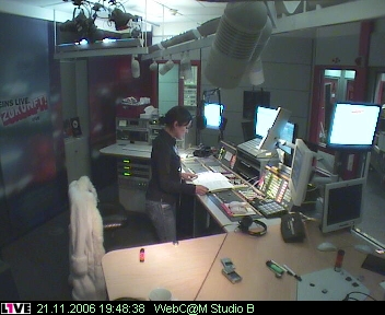 mp_1live_061121_64.jpg