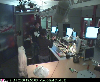mp_1live_061121_68.jpg