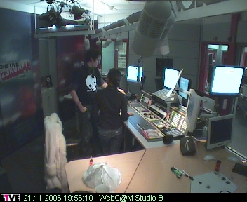 mp_1live_061121_70.jpg