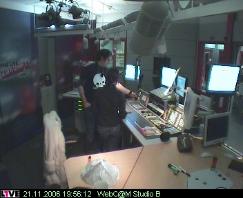 mp_1live_061121_71.jpg
