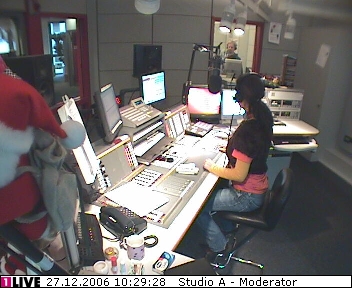 mp_1live_061227_05.jpg