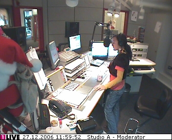 mp_1live_061227_11.jpg