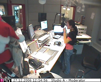 mp_1live_061227_12.jpg