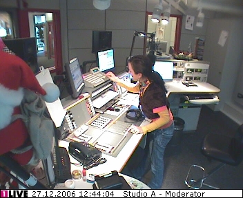 mp_1live_061227_14.jpg