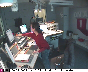 mp_1live_070130_130.jpg