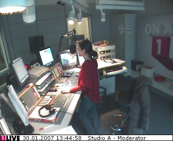 mp_1live_070130_157.jpg