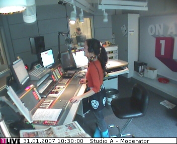 mp_1live_070131_022.jpg