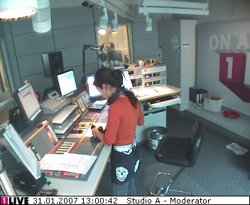 mp_1live_070131_128.jpg