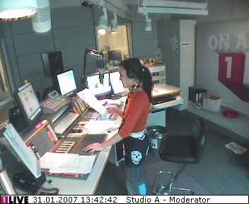 mp_1live_070131_165.jpg