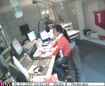 mp_1live_070201_006.jpg