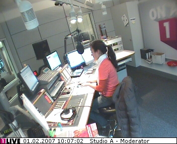 mp_1live_070201_010.jpg
